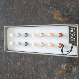 Honora Collection - 7 pairs of earrings